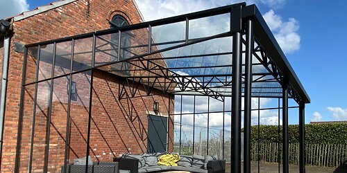 Terrasoverkappingen en poolhouses